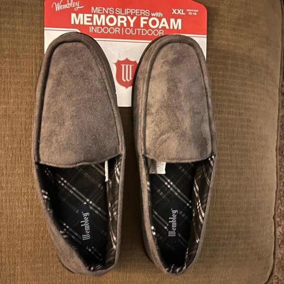 Wembley Underwear & Socks Mens Slippers Xxl Poshmark